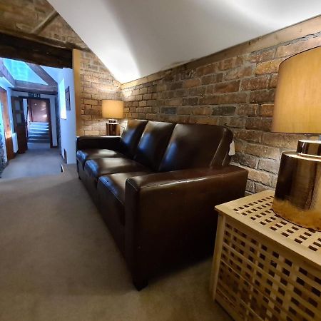 Ty Morgan'S Hotel Rhayader Exterior photo